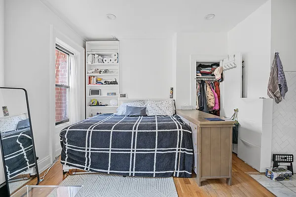 Rented by Corcoran | media 4