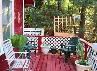 22918 Laurel Ln, Crestline, CA 92325