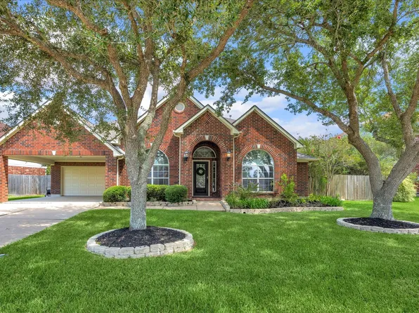 716 High Ridge Dr, Friendswood, TX 77546