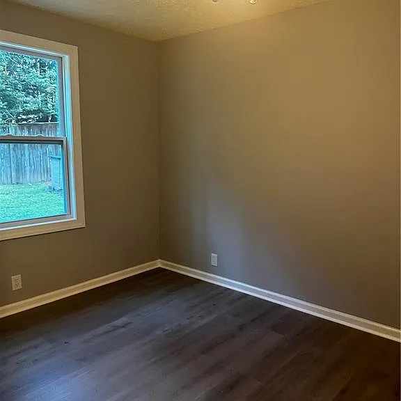 10790 Waters Rd — Photo 21