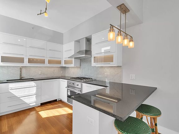 5th image of 10 W End Ave APT 9K