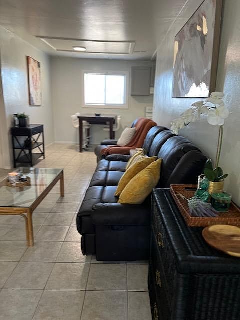 1st image of 1558 Sierra Vista Dr #9