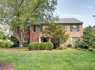5801 Dunraven Ct, Glenview Hills, KY 40222