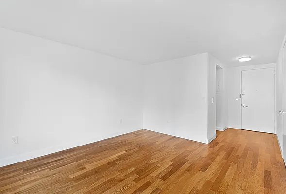 Rented by Mirador Real Estate | media 7