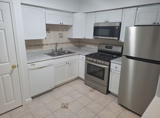 41 Austin Ave #105, Greenville, RI 02828