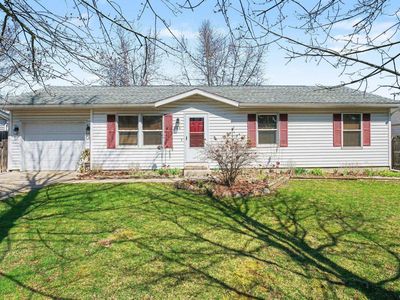 306 W Hillside Dr, Syracuse, IN, 46567