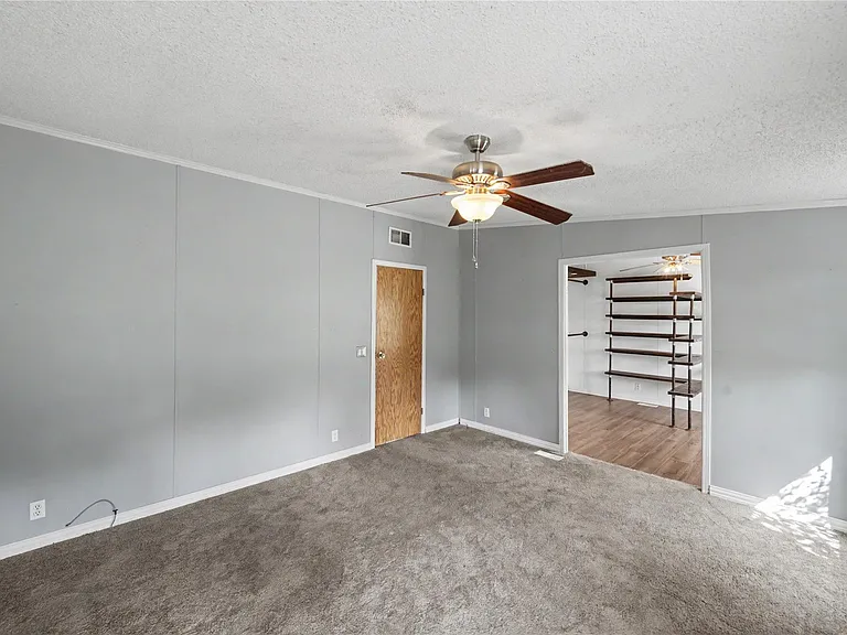 17685 Todd St — Photo 39