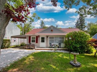 1375 Dorchester Dr, Madison, OH 44057