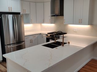 9815 Murray Dr, La Mesa, CA 91942