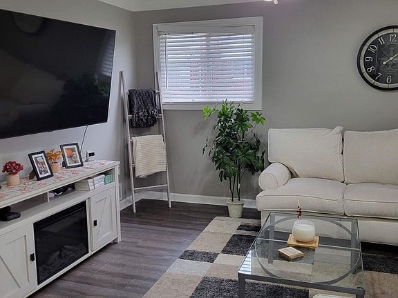 3rd image of 36042 Little Mack Ave