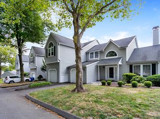 30 Rivendell Dr #30, Shelton, CT 06484