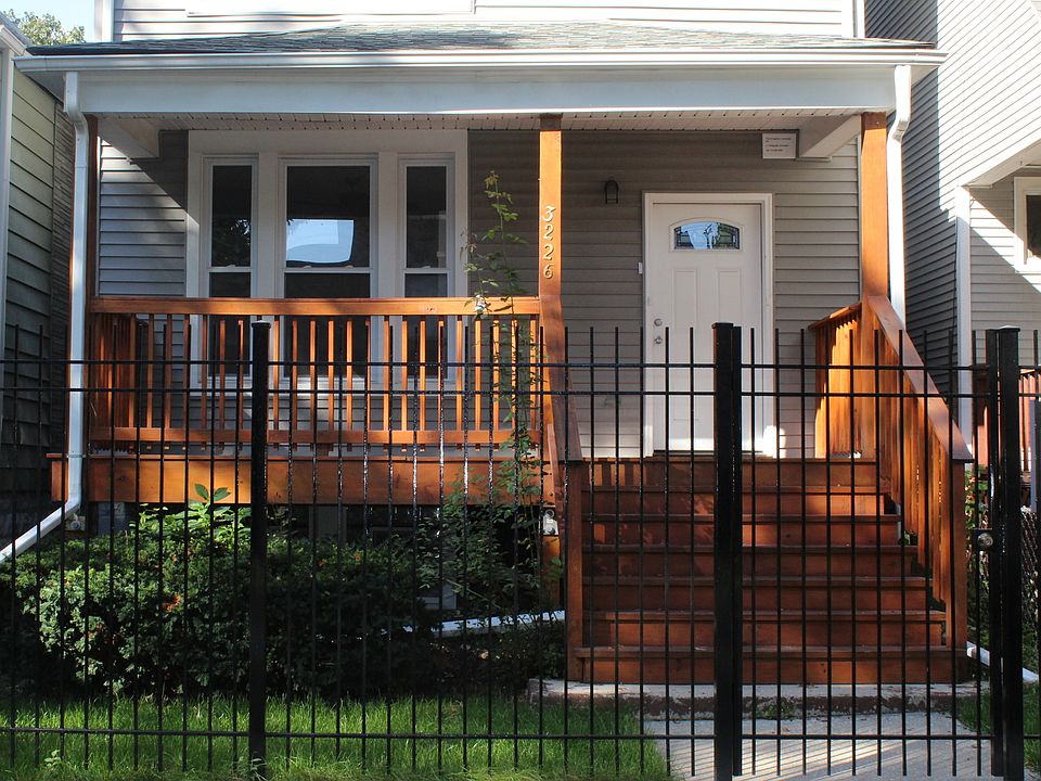 1st image of 3226 N Whipple St #1