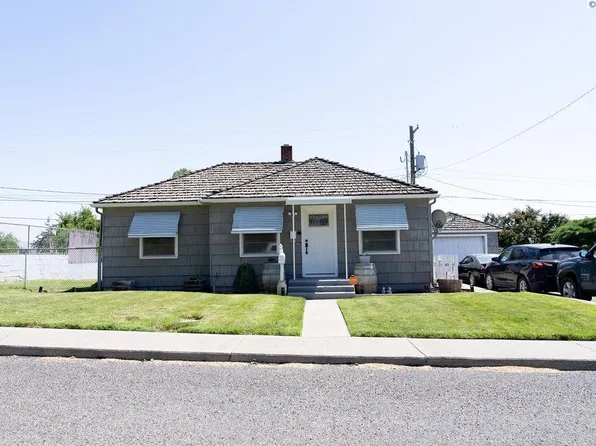 141 Hemlock Ave, Sunnyside, WA 98944