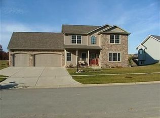 243 Eagle Ridge Dr, Valparaiso, IN 46385