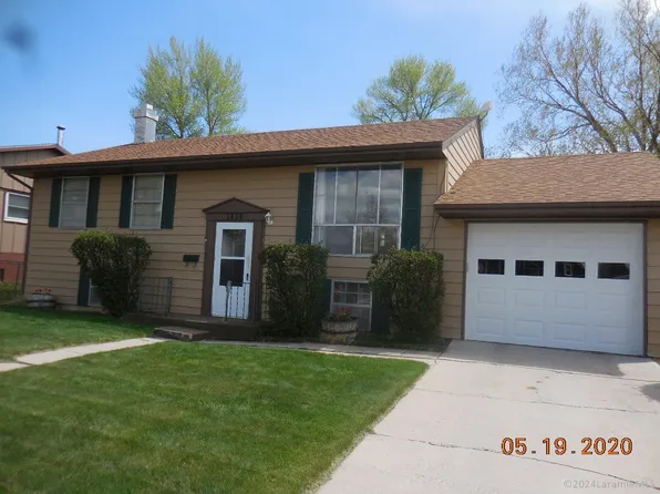 1416 Palmer Dr, Laramie, WY 82070