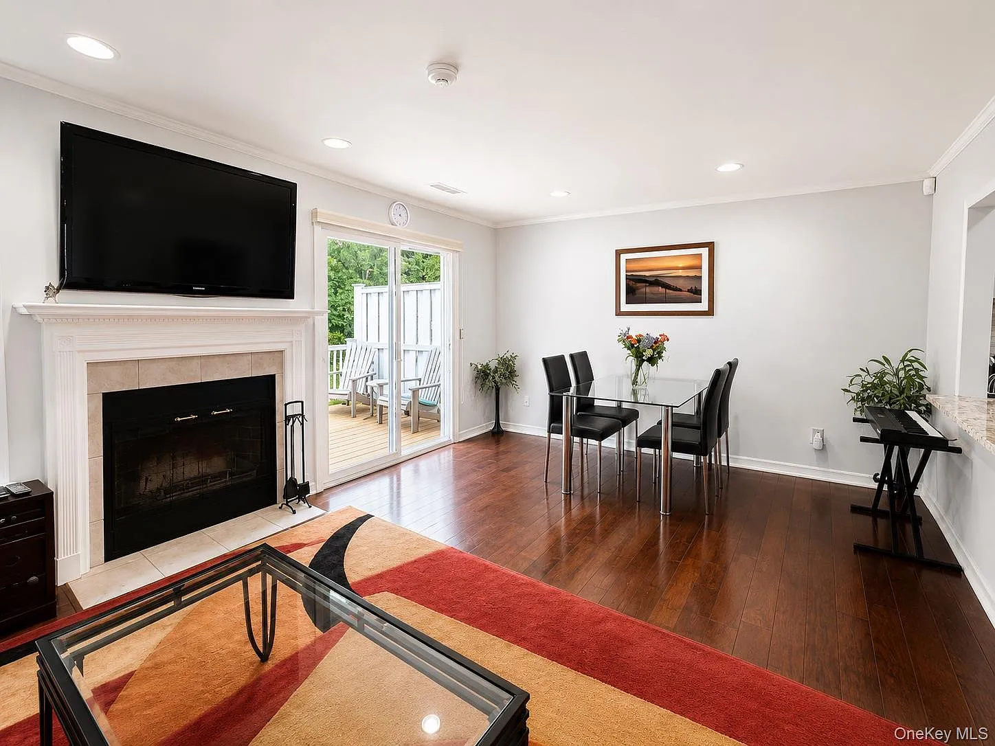 2 bed, 2.5 bath, 1400 sqft, $3,500 — Photo 4
