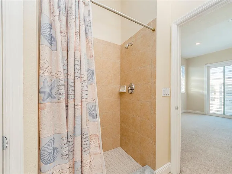 10639 Hatteras Dr — Photo 24
