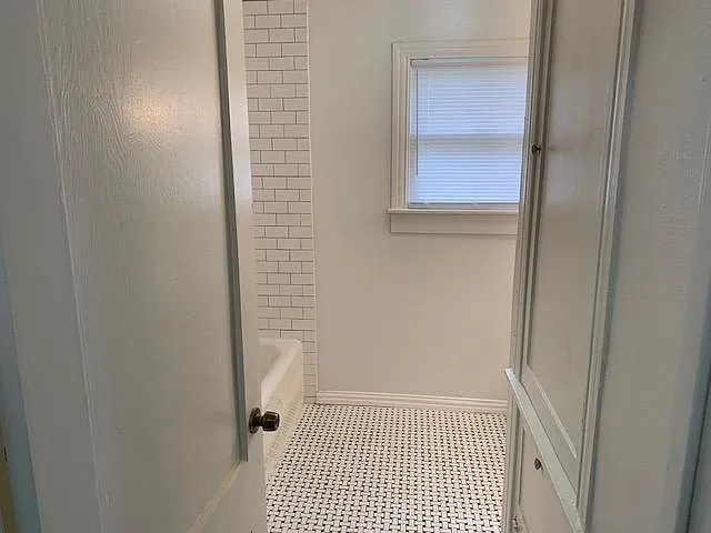 5735 Velasco Ave #1 — Photo 19