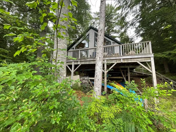 52 N. Second Avenue, Lincolnville, ME 04849