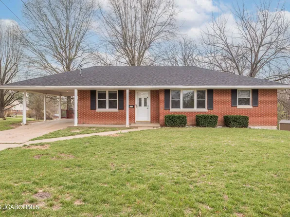 211 Indian Meadow Dr, Jefferson City, MO 65101
