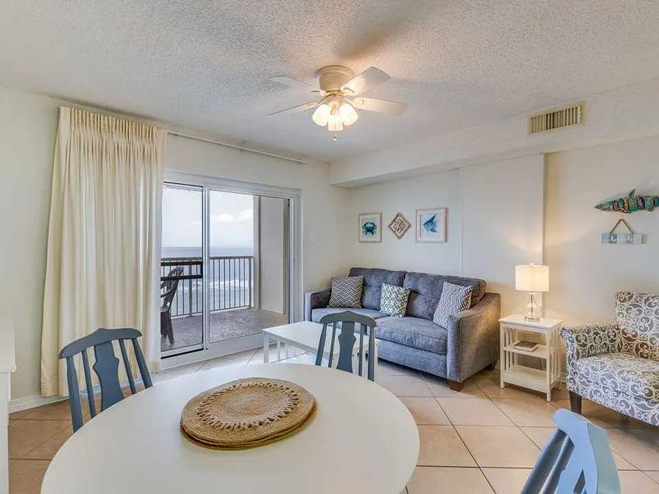 561 E Beach Blvd #ID1267067P