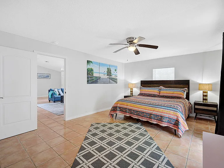 2828 Hope St — Photo 17