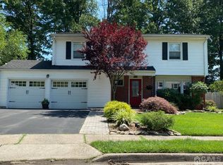 20 Desser Pl, Metuchen, NJ 08840