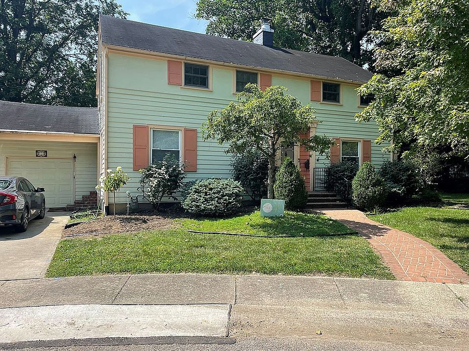 1st image of 110 Oberlin Ct