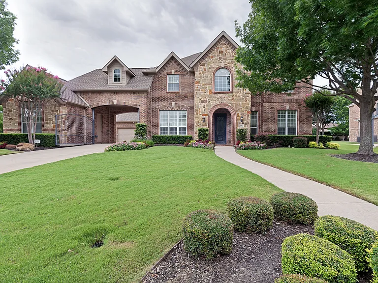 2416 Top Rail Ln — Photo 1