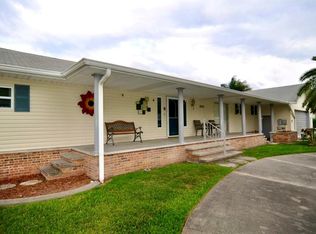 12712 Lake Dora Cir, Tavares, FL 32778