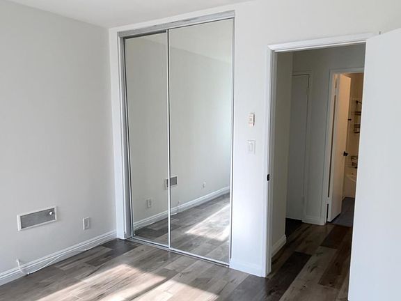 5th image of 18307 Burbank Blvd Unit 132