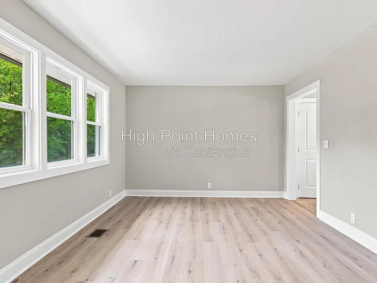 508 Hiawatha Cir — Photo 3