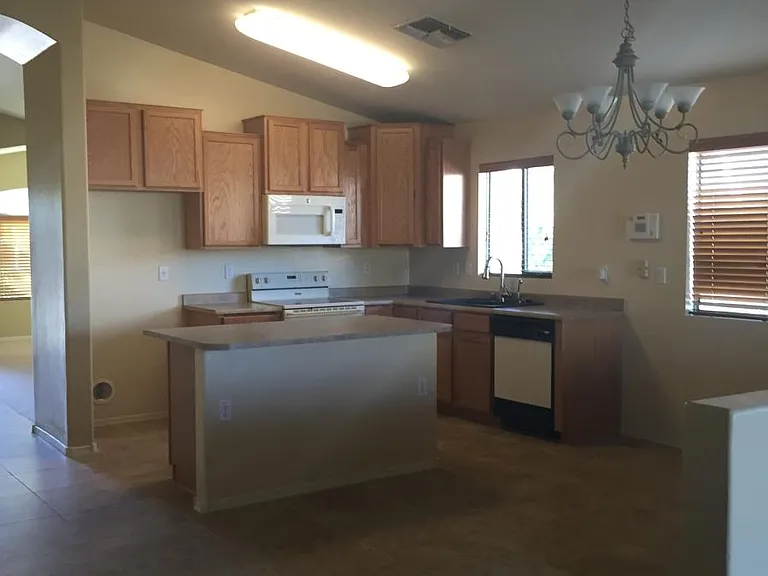 15940 W Hammond St — Photo 3
