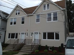 77 Chestnut St, Rutherford, NJ 07070