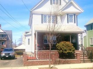 82 Cleveland Ave, Everett, MA 02149
