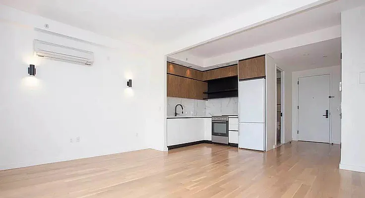 Rented by Artur Gutman, LREB | media 35