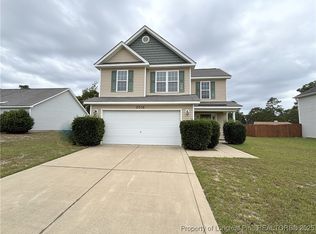2016 Sir Michael Dr, Hope Mills, NC 28348