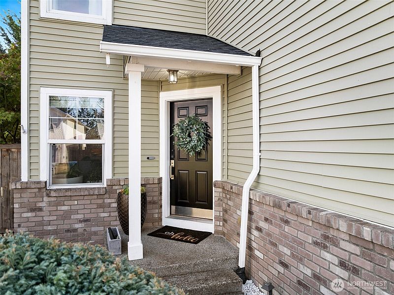 2nd image of 18066 169th Avenue SE