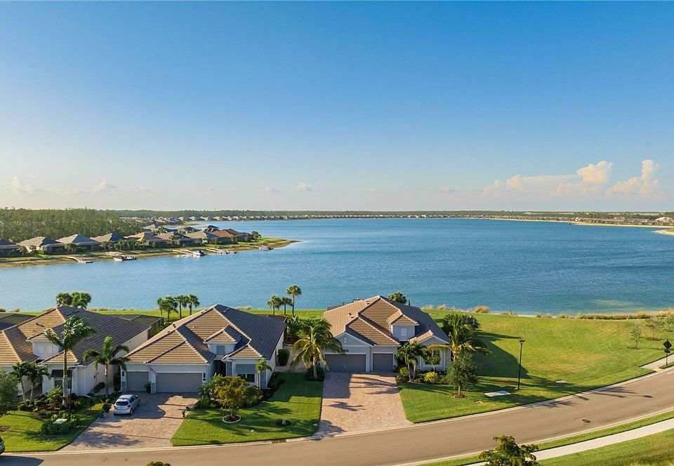 1st image of 15326 Blue Bay Cir