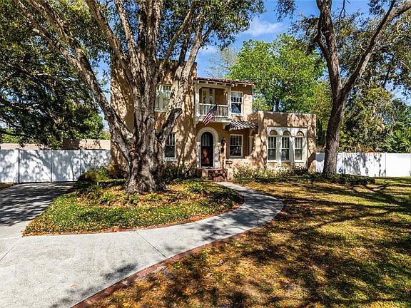4th image of 2619 Granada Cir E