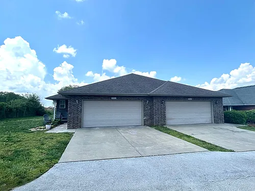 5551-5553 N Brown Ln Photo 1
