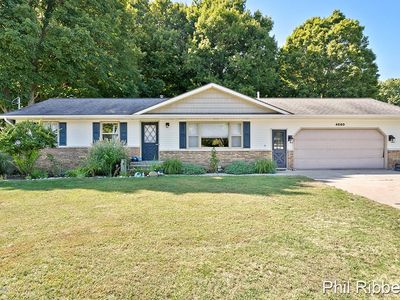4680 Pine Dr, Holland, MI, 49423