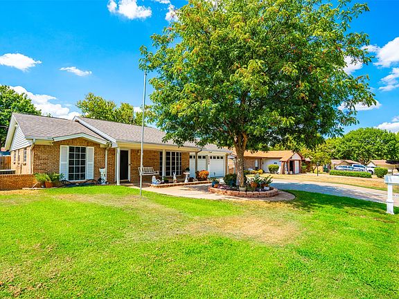 3rd image of 2508 Bent Tree Ln