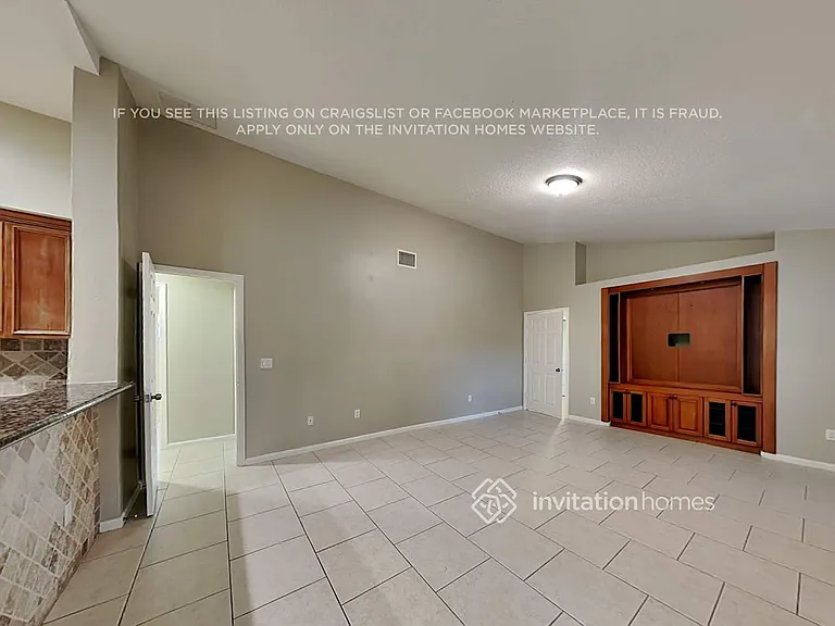 2293 Stonegate Dr — Photo 6