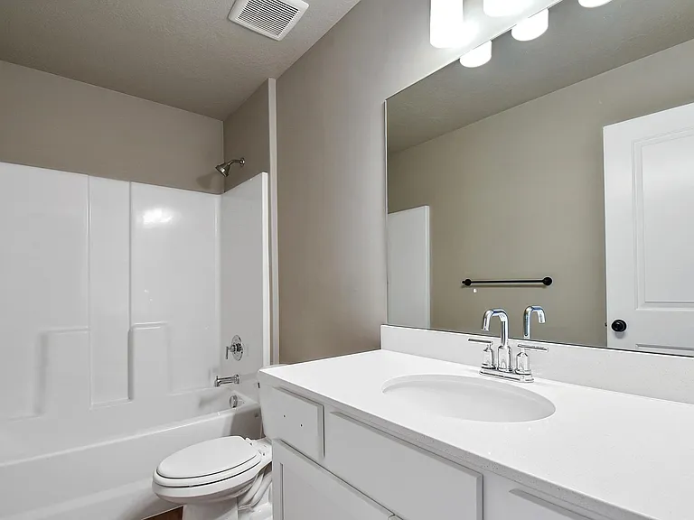 3521 S 4300 W — Photo 7