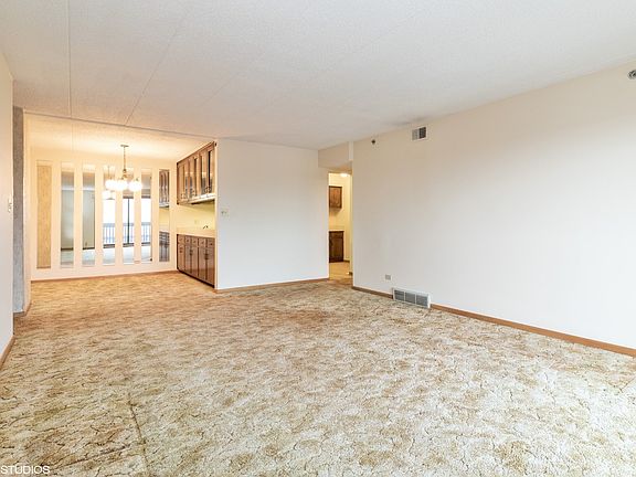2nd image of 10420 Circle Dr APT 38B
