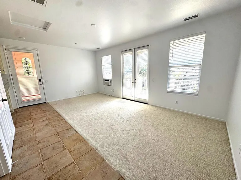 653 Beach St — Photo 10