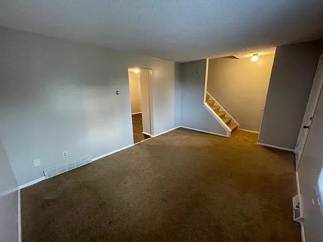 1457 Karl Dr — Photo 5