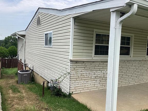 3rd image of 563 Apex Dr