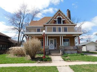 130 S 4th St, Delavan, WI 53115